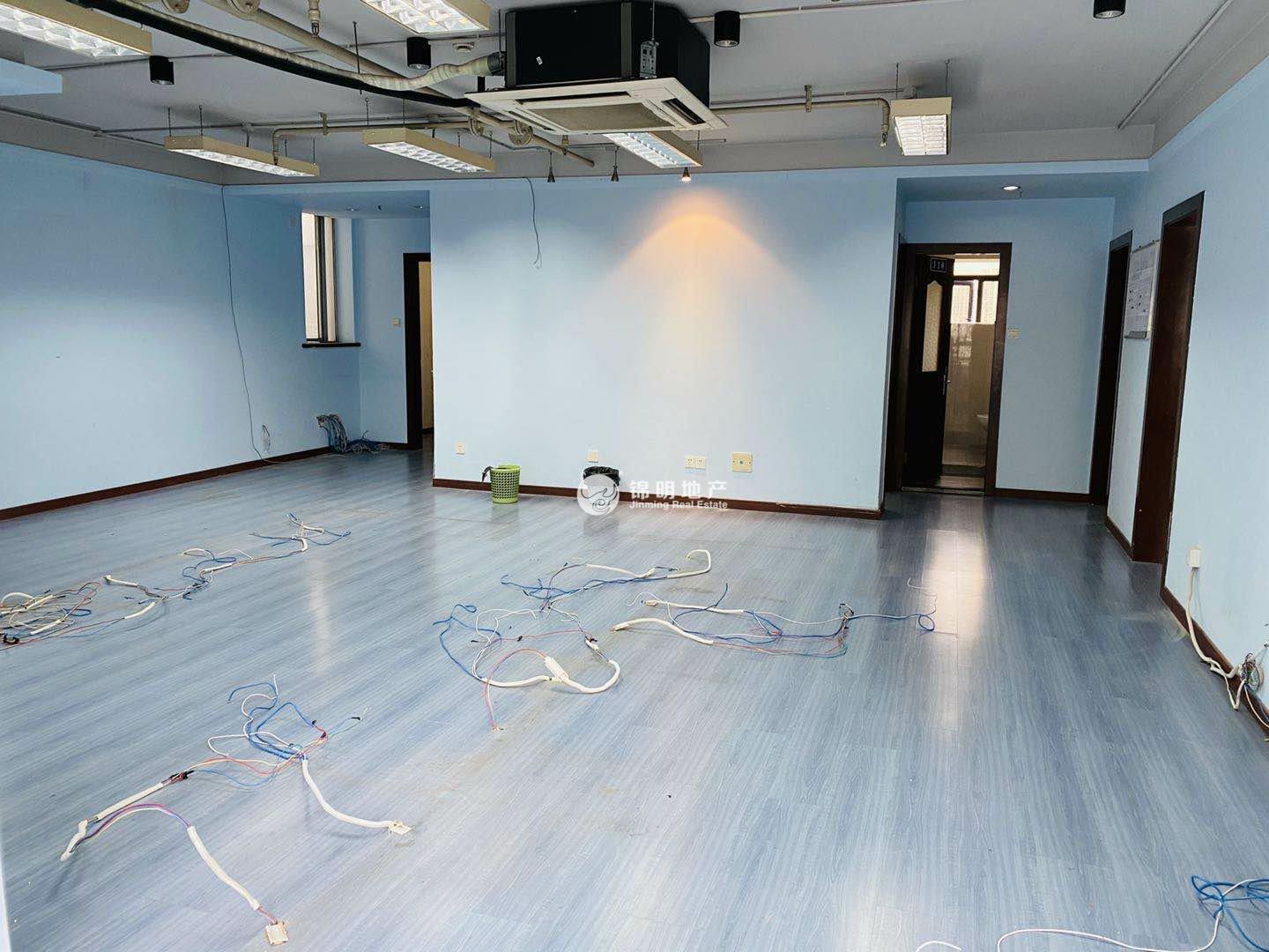 南京西路申银发展大厦175平米写字楼出租